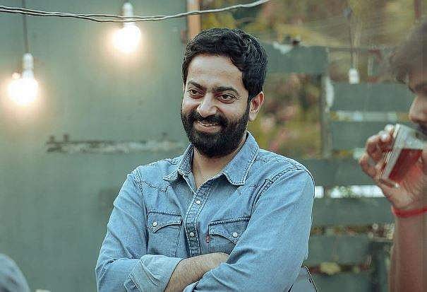 തിരക്കഥ തട്ടിയെടുത്തു; സൈജു കുറിപ്പിന്റെ 'പൊറാട്ട് നാടക'ത്തിന് കോടതി വിലക്ക്