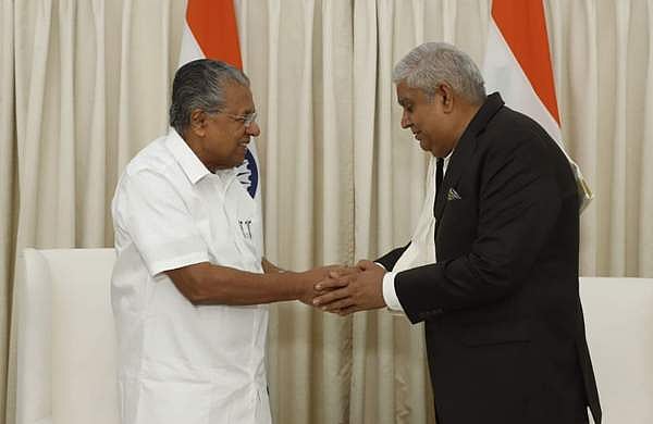 മുഖ്യമന്ത്രി ഉപരാഷ്ട്രപതിയുമായി കൂടിക്കാഴ്ച നടത്തി; കേന്ദ്ര സെക്രട്ടറിമാര്‍ക്ക് വൈകീട്ട്  പിണറായിയുടെ വിരുന്ന്