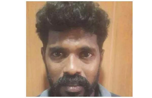 യുവതി കുളിക്കുന്നത് പകര്‍ത്തി; പോക്‌സോ കേസ് പ്രതിയെ നാട്ടുകാര്‍ കയ്യോടെ പിടികൂടി