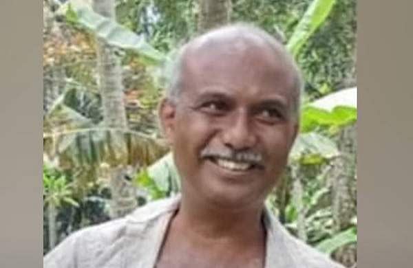 തെങ്ങ് വീണ് കര്‍ഷകന്‍ മരിച്ചു