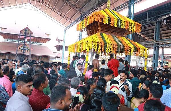ഗുരുവായൂര്‍ വിഷുക്കണി ദര്‍ശനം 15ന് പുലര്‍ച്ചെ 2:45 ന് തുടങ്ങും