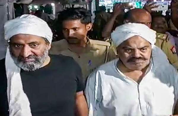 അതിഖിന്റെ ശരീരത്തില്‍ ഒമ്പതു വെടിയുണ്ടകള്‍; ഒരെണ്ണം തലയില്‍; അഷ്‌റഫിന് അഞ്ചു വെടിയേറ്റു; കൊലപാതകം അന്വേഷിക്കാന്‍ രണ്ടു പ്രത്യേക സംഘങ്ങള്‍ 