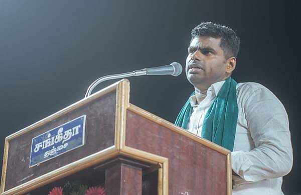 അണ്ണാമലൈ എത്തിയ ഹെലികോപ്റ്ററില്‍ നിറയെ പണം; കര്‍ണാടകയില്‍ ബിജെപിക്കെതിരെ കോണ്‍ഗ്രസ്
