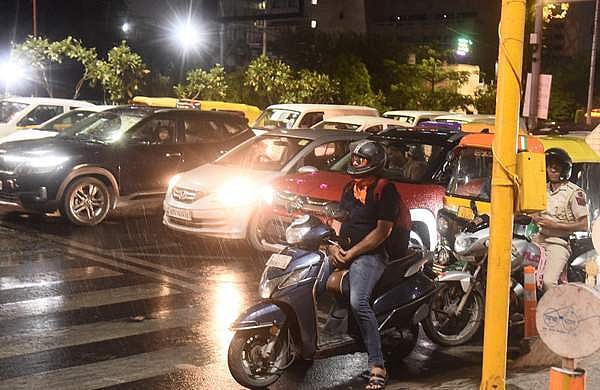പത്തനംതിട്ടയിലും ഇടുക്കിയിലും യെല്ലോ അലർട്ട്; ഇന്നും നാളെയും ശക്തമായ മഴ