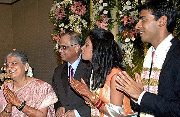 'എന്റെ മകള്‍ ഭര്‍ത്താവിനെ ബ്രിട്ടീഷ് പ്രധാനമന്ത്രിയാക്കി'; ഇന്‍സ്റ്റ വീഡിയോയില്‍ സുധാ മൂര്‍ത്തി, വിവാദം 