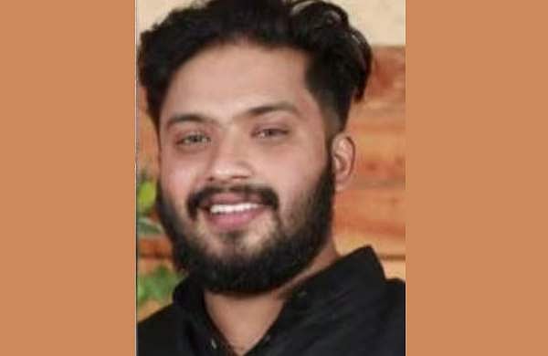 താമരശ്ശേരി ചുരത്തില്‍ ടിപ്പര്‍ ഇടിച്ച് കൊക്കയില്‍ വീണ യുവാവ് മരിച്ചു