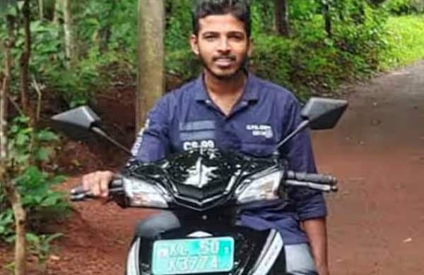 തേങ്ങയിടാൻ കയറി; വൈദ്യുത ലൈനിൽ നിന്ന് ഷോക്കേറ്റ് യുവാവ് മരിച്ചു