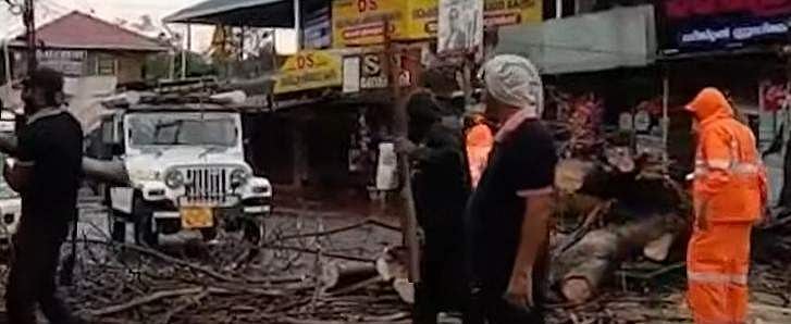 തിരുവനന്തപുരത്ത് മലയോര മേഖലയില്‍ ശക്തമായ മഴ; കനത്ത നാശനഷ്ടം, വൈദ്യുതിബന്ധം തകരാറിലായി