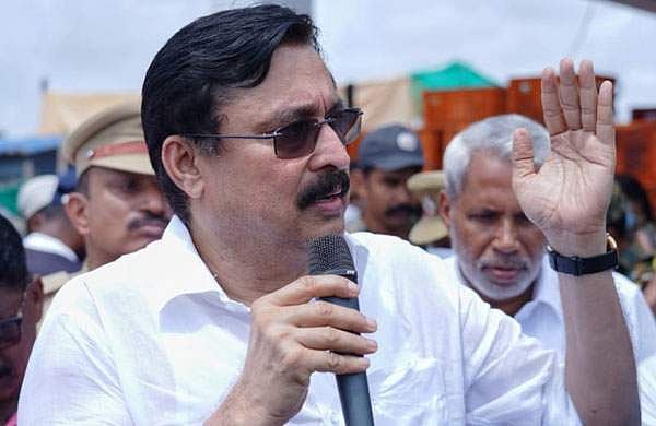 മന്ത്രി വി അബ്ദുറഹിമാന്‍ സിപിഎമ്മില്‍ ചേര്‍ന്നു; അംഗത്വമെടുത്തത് കോണ്‍ഗ്രസ് വിട്ട് ഒമ്പതു വര്‍ഷത്തിന് ശേഷം