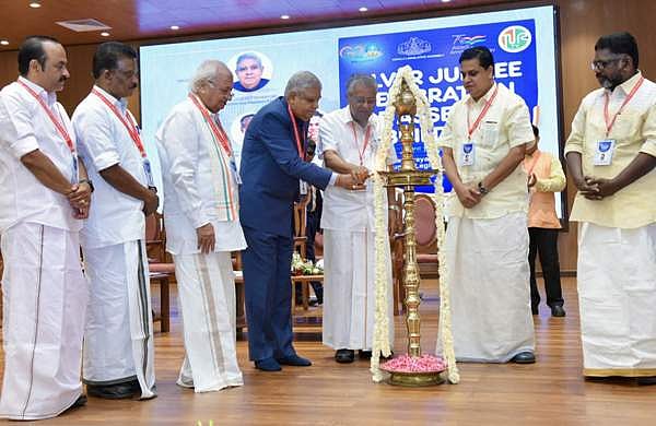 മമ്മൂട്ടിയോടും മോഹന്‍ലാലിനോടും മതിപ്പ്, മലയാളികള്‍ അധ്വാനശീലര്‍; കേരളത്തെ പ്രശംസിച്ച് ഉപരാഷ്ട്രപതി 