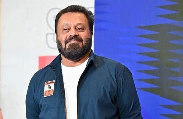 മാധ്യമ പ്രവർത്തകയോട് അപമര്യാദയായി പെരുമാറി: സുരേഷ് ​ഗോപിക്കെതിരെ കേസെടുത്തു