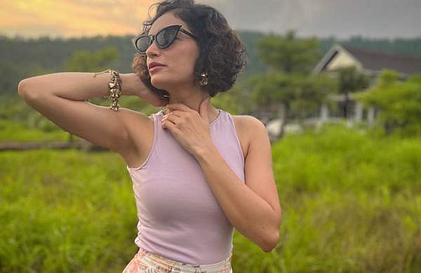 നടി വൈഭവി ഉപാധ്യായ വാഹനാപകടത്തില്‍ മരിച്ചു