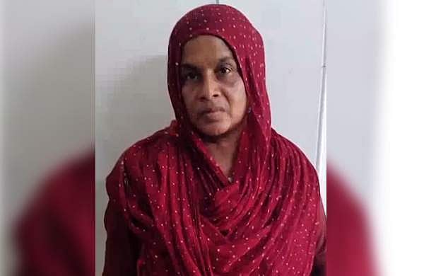 മകന്റെ സ്കൂട്ടർ കത്തിക്കാൻ 20,000 രൂപയുടെ ക്വട്ടേഷൻ; അമ്മയും അയൽവാസിയും അറസ്റ്റിൽ