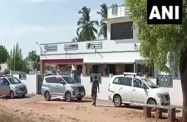 തമിഴ്‌നാട് സെക്രട്ടറിയേറ്റിലും മന്ത്രിയുടെ വീട്ടിലും ഇഡി പരിശോധന; ജനസമ്മതി തകര്‍ക്കാന്‍ ശ്രമമെന്ന് ഡിഎംകെ