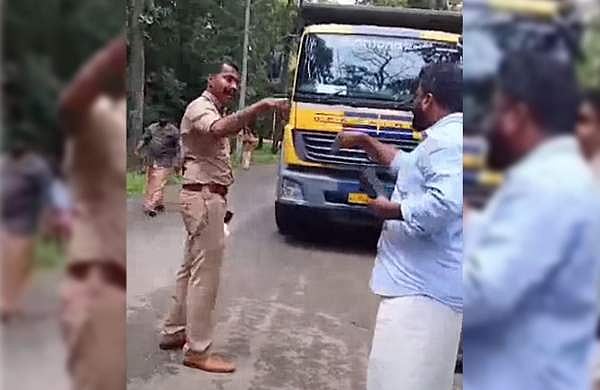 വാഹനപരിശോധനയുടെ പേരിൽ തർക്കം; നടുറോഡിൽ കൊമ്പുകോർത്ത് എസ്ഐയും സിപിഎം നേതാവും, പിന്നാലെ സസ്പെൻഷൻ