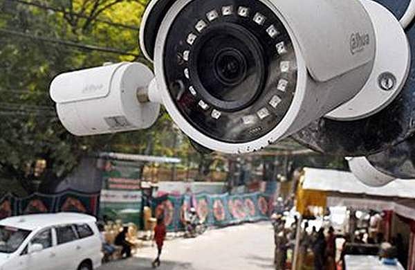 മരക്കൊമ്പുകള്‍ നീക്കം ചെയ്യാന്‍ തോട്ടിയുമായി പോയി, എഐ ക്യാമറയില്‍ കുടുങ്ങി കെഎസ്ഇബി ജീപ്പ്; പിഴ 20,500!
