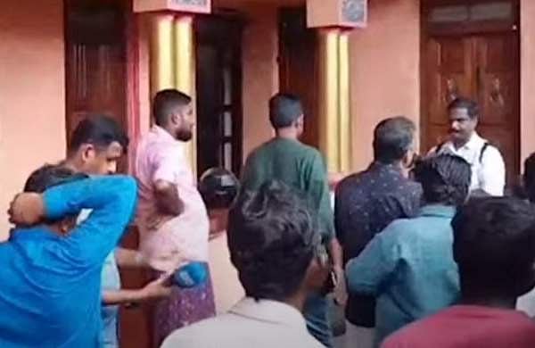 നിഖിലിനെ കായംകുളത്തെ വീട്ടിലെത്തിച്ച് തെളിവെടുപ്പ് നടത്തി; നാളെയും തുടരും