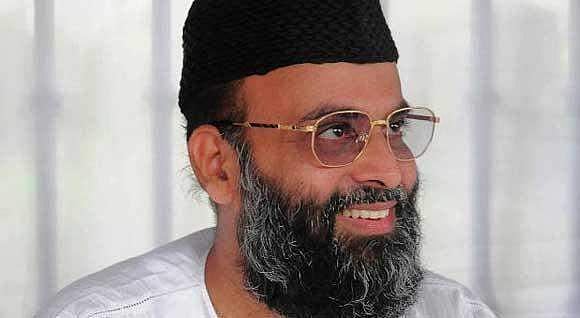 മദനി ഇന്ന് കേരളത്തിൽ എത്തും; സ്വീകരിക്കാൻ പ്രവർത്തകർ, യാത്രാനുമതി ചികിത്സയിൽ കഴിയുന്ന പിതാവിനെ കാണാൻ