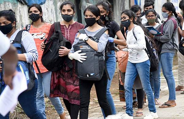 ഈദ് അവധി: നാളെ നടത്താനിരുന്ന പരീക്ഷകൾ മാറ്റി, പുതിയ തിയതി