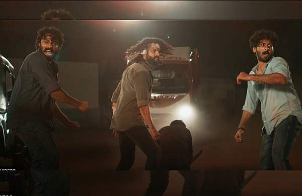 സൂപ്പർ ആക്ഷനുമായി ഷെയിനും പെപ്പേയും നീരജും; ആർഡിഎക്സ് ടീസർ പുറത്ത്