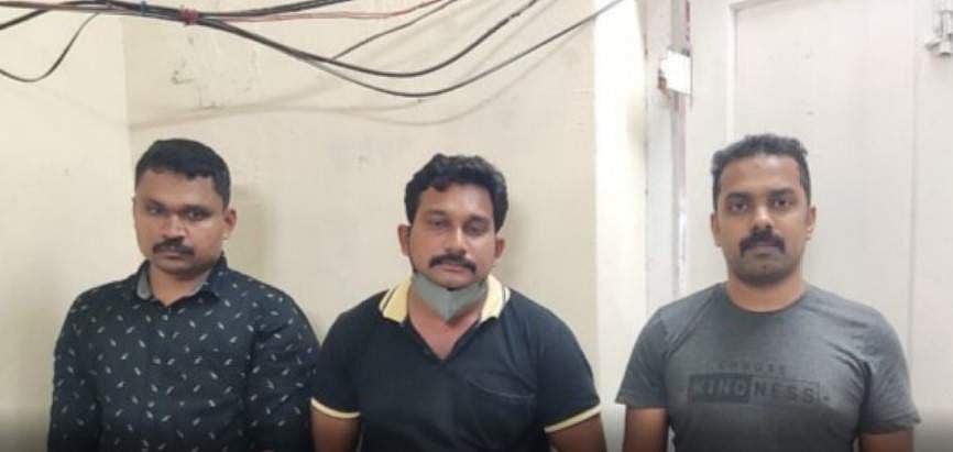 വ്യാപാരിയെ തട്ടിക്കൊണ്ടുപോകാന്‍ ശ്രമം; പ്രതികളായ പൊലീസുകാരെ പിരിച്ചുവിട്ടു