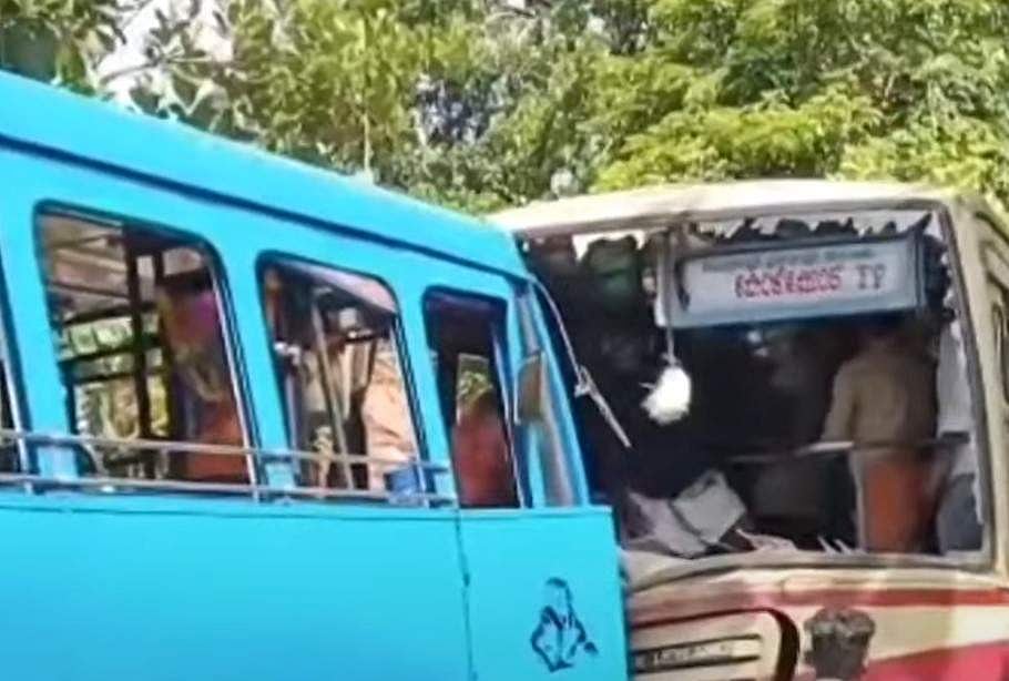 വടക്കന്‍ പറവൂരില്‍ കെഎസ്ആര്‍ടിസിയും സ്വകാര്യ ബസും കൂട്ടിയിടിച്ചു; നിരവധിപേര്‍ക്ക് പരിക്ക്