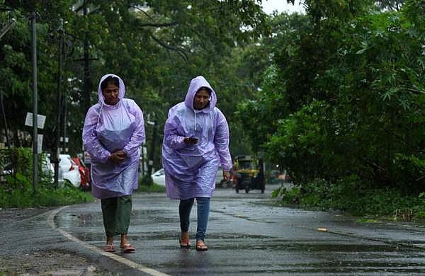 48 മണിക്കൂറിനകം ബംഗാള്‍ ഉള്‍ക്കടലില്‍ ന്യൂനമര്‍ദ്ദം; കേരളത്തില്‍ വ്യാപക മഴയ്ക്ക് സാധ്യത, ജാഗ്രത 