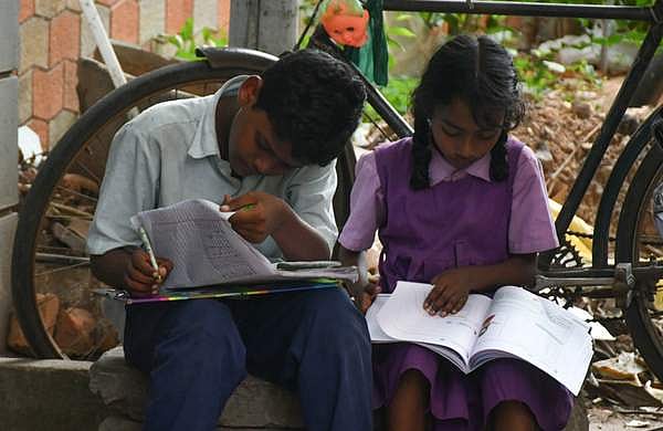 സ്കൂളുകളില്‍ കലാ - കായിക വിനോദങ്ങള്‍ക്കുള്ള പീരിയഡുകളിൽ മറ്റ് വിഷയങ്ങള്‍ പഠിപ്പിക്കരുതെന്ന് നിര്‍ദേശം