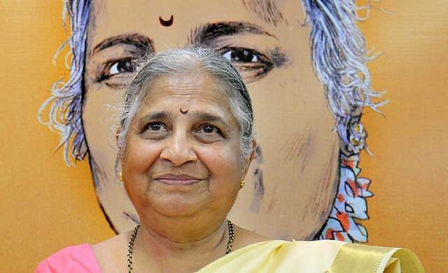 'കുക്കറും കൂടെക്കൊണ്ടുപോകും, മാംസാഹാരം വിളമ്പിയ സ്പൂണ്‍ കൊണ്ട് വെജിറ്റേറിയന്‍ വിളമ്പുമെന്ന് പേടി'; സുധാ മൂര്‍ത്തിക്ക് വിമര്‍ശനം