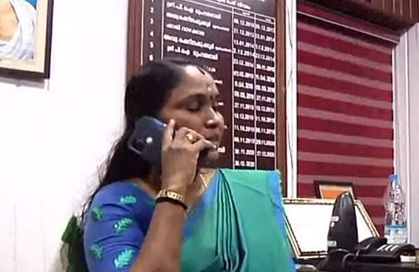 തൃക്കാക്കര നഗരസഭാ ചെയര്‍പേഴ്‌സണ്‍ അജിത തങ്കപ്പന്‍ രാജിവച്ചു