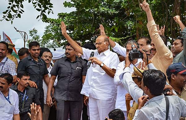 'എന്റെ അനുഗ്രഹം അവര്‍ക്കില്ല, അങ്ങനെ പറയുന്നവര്‍ ബുദ്ധി സ്ഥിരതയില്ലാത്തവര്‍'; എന്‍സിപിയെ ശക്തിപ്പെടുത്താന്‍ യാത്രക്കൊരുങ്ങി പവാര്‍