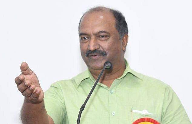 കേന്ദ്രത്തിന് മുന്നില്‍ കേരളം ഭിക്ഷാപാത്രവുമായി നില്‍ക്കുന്ന അവസ്ഥ; വി മുരളീധരനെതിരെ രൂക്ഷ വിമര്‍ശനവുമായി മന്ത്രി ബാലഗോപാല്‍ 