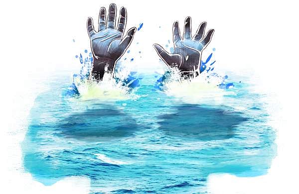ക്ഷേത്രക്കുളത്തില്‍ സുഹൃത്തുക്കള്‍ മുങ്ങിമരിച്ച നിലയില്‍