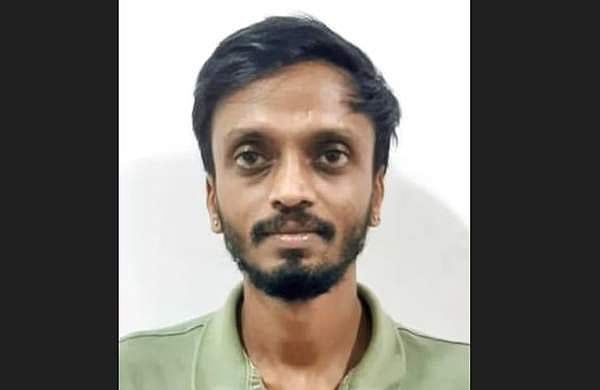 ഫെയ്സ്ബുക്ക് വഴി പരിചയപ്പെട്ടു; ന​ഗ്ന വീഡിയോ പ്രചരിപ്പിക്കുമെന്ന് വീട്ടമ്മയെ ഭീഷണിപ്പെടുത്തി; സ്റ്റുഡിയോ ഉടമ അറസ്റ്റിൽ