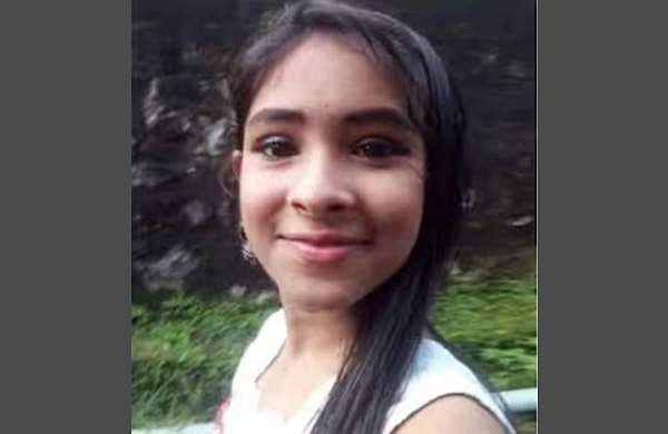 അമ്മയ്ക്കൊപ്പം ട്യൂഷൻ ക്ലാസിൽ പോകുമ്പോൾ സ്കൂട്ടറിൽ ടോറസ് ഇടിച്ചു, പത്താം ക്ലാസ് വിദ്യാർത്ഥിനി മരിച്ചു