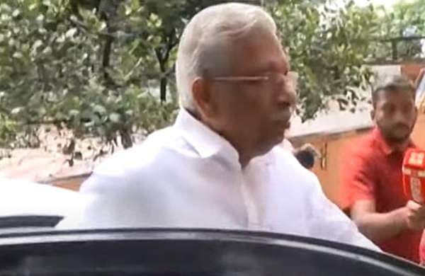'ഇഡിയെ കാണാൻ വന്നതല്ല, അവർ വിളിച്ചിട്ട് വന്നതാണ്'; കരുവന്നൂർ ബാങ്ക് തട്ടിപ്പിൽ എസി മൊയ്തീൻ ഇഡിക്ക് മുന്നിൽ