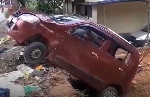 അമിതവേ​ഗത്തിൽ എത്തിയ കാർ വഴിയോര കച്ചവടക്കാരനെ ഇടിച്ചുതെറിപ്പിച്ചു; തമിഴ്നാട് സ്വദേശി ​ഗുരുതരാവസ്ഥയിൽ