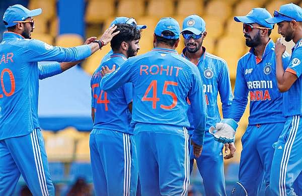 ഷാക്കിബിനും ഹൃദോയിക്കും അര്‍ധ സെഞ്ച്വറി; ബംഗ്ലാദേശിനെതിരെ ഇന്ത്യയ്ക്ക് 266 റണ്‍സ് വിജയലക്ഷ്യം 