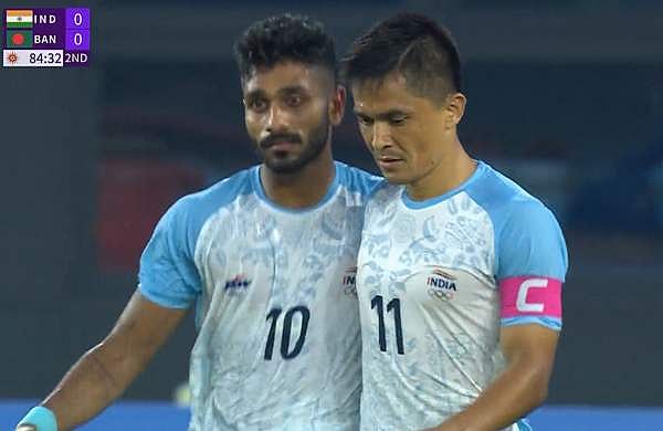 ഛേത്രിയുടെ പെനാല്‍റ്റി വലയില്‍; ബംഗ്ലാദേശിനെ തകര്‍ത്ത് ഇന്ത്യ ഏഷ്യന്‍ ഗെയിംസ് ഫുട്‌ബോൾ വിജയ വഴിയില്‍