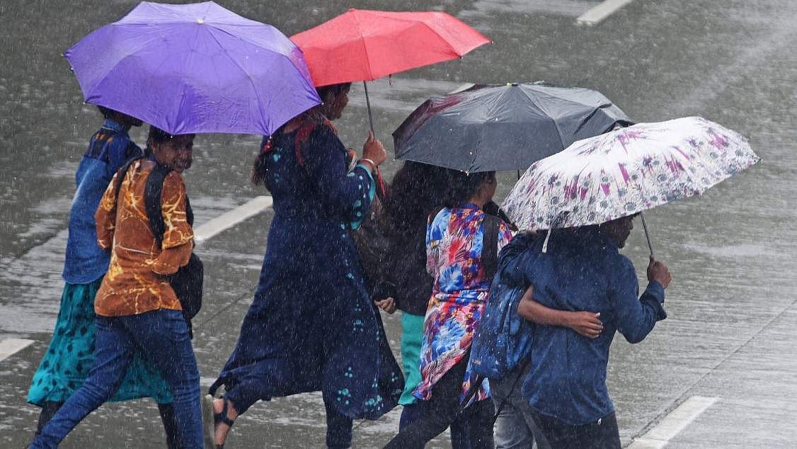 ന്യൂന മർദ്ദം തീവ്രമാകും; തുലാവർഷം രണ്ട് ദിവസത്തിനുള്ളിൽ; ഇന്ന് തെക്കൻ കേരളത്തിൽ മഴയ്ക്ക് സാധ്യത
