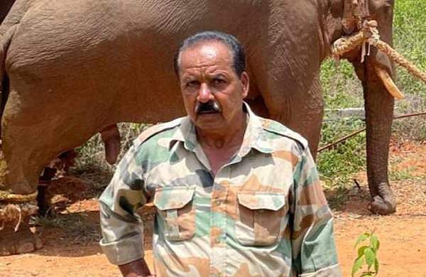 വെടിയേറ്റ ആന തിരിഞ്ഞു വന്ന് ആക്രമിച്ചു; നെഞ്ചിനും തലയ്‌ക്കും ​ഗുരുതരപരിക്ക്, ചികിത്സയിലായിരുന്ന മയക്കുവെടി വിദ​ഗ്ധൻ മരിച്ചു