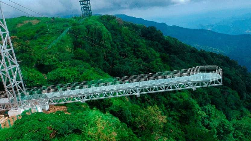 ഇന്ത്യയിലെ നീളം കൂടിയ ​ഗ്ലാസ് ബ്രിഡ്ജ്; വാ​ഗമൺ ചില്ലുപാലം ഉദ്ഘാടനം ഇന്ന് 