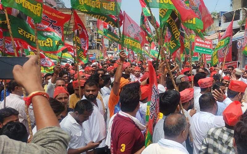 ബിജെപിയിലെത്തിയ എംഎല്‍എയെ പരാജയപ്പെടുത്തി; ഉത്തര്‍പ്രദേശില്‍ എസ്പിയുടെ മധുര പ്രതികാരം