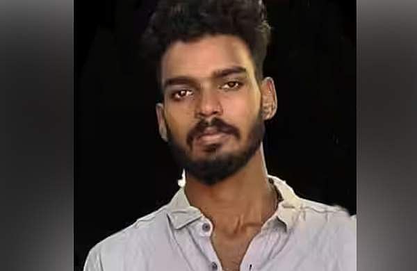 കപ്പൽ ജോലിക്കായി മുംബൈയ്ക്ക് പോയി, 21കാരൻ ലോഡ്ജിന്റെ നാലാം നിലയിൽ നിന്ന് വീണ് മരിച്ച നിലയിൽ: ദുരൂഹതയെന്ന് കുടുംബം