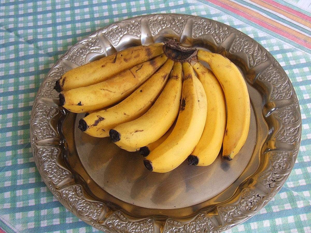 തണുപ്പായാൽ പഴം കഴിക്കാമോ? ​ഗുണവും ദോഷവും