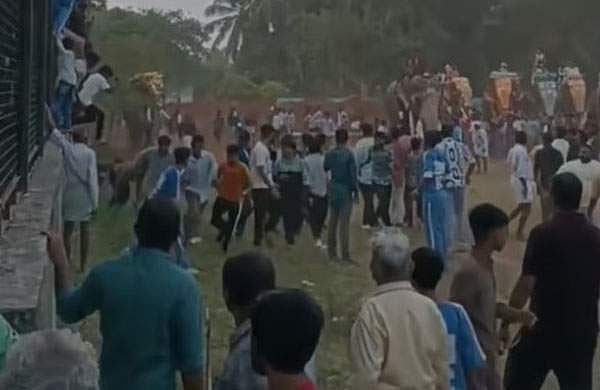 കൂട്ടിയെഴുന്നള്ളിപ്പിനിടെ ക്ലബ്ബുകള്‍ തമ്മില്‍ സംഘര്‍ഷം; ആനയിടഞ്ഞു, മൂന്ന് പേര്‍ക്ക് പരിക്ക് 