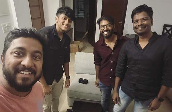 ബോംബെ ജയശ്രീയുടെ മകന്‍, ഗുരുതരാവസ്ഥയില്‍ കിടക്കുന്ന അമ്മയെ പരിചരിച്ച് പാട്ടൊരുക്കി അമൃത്:  'വര്‍ഷങ്ങള്‍ക്ക് ശേഷം' പാട്ടുവിശേഷം
